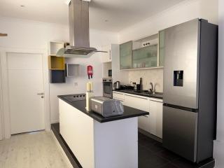 Alexandra Court - 5