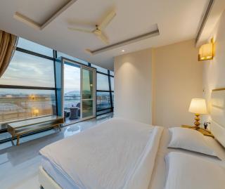 Hotel Sapphire Premium Hotel & Suite - Karad - 6