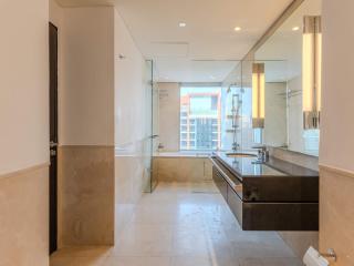 JW Marriott Dubai Marina - Luxury Lifestyle, Pool, Sun & Views - 6