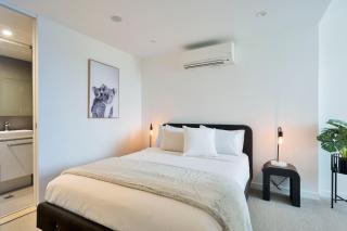 Spacious 2bed 2bath Apartment with City Views - Brisbane - 2