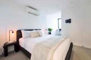Spacious 2bed 2bath Apartment with City Views - Brisbane - 1