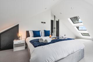 Stunning Penthouse-Style 2-Bed Uxbridge - Uxbridge - 9