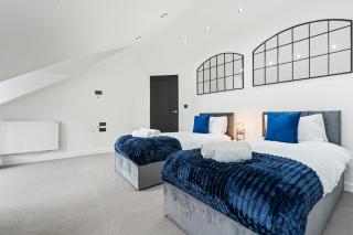 Stunning Penthouse-Style 2-Bed Uxbridge - Uxbridge - 7
