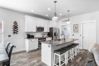 Beach House - Lazee Daze by Panhandle Getaways - 8