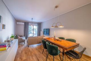 Stylish 2BR with Balcony, Northern Suburbs - Atenas - 6