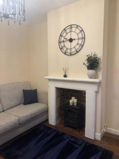 Home In Worcester - With Free Parking - Henwick - 1