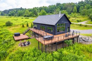 Magnificent Chalet Sweeping Views and Hot Tub - 6