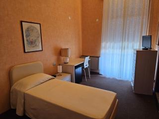 Hotel Corona - 1