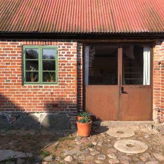 Stylish seaside barn - 3