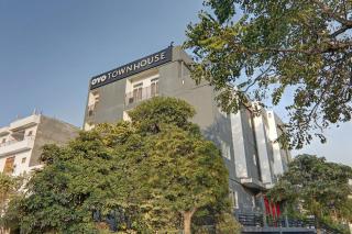 Super Townhouse 139 Ashiyana Smriti Upvan Near Emerald Mall Lucknow - Bijnaur - 0