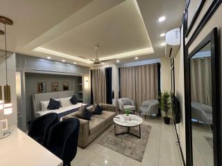 Furnished Rental Apartments In Goldcrest Mall - DHA Lahore - 6