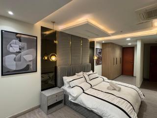 Luxury Goldcrest Apartments Fully Furnished Executive Rentals in DHA Laho - Dargai - 1