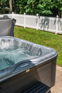 Robin Crest with Hot Tub - - 9