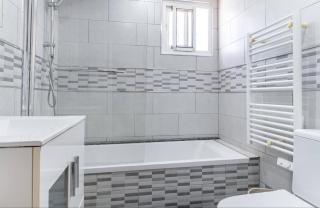 2 Bedroom Apartment, Torrenueva, La Cala de Mijas - 9
