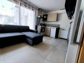 Provence Verte Apartment - Sainte-Anastasie-sur-Issole - 9