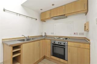 Haymarket Edinburgh Flat Sleeps 4 - 7