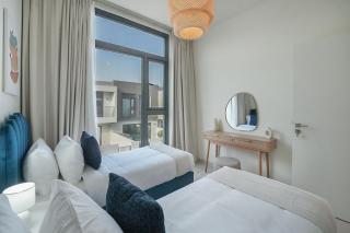 EasyGo- Lavish Townhouse with facilities - Dubai - 9