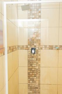 Delightful spacious two bedroom apartment - 1
