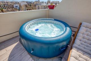 5 Star Luxury Marina Penthouse - Stunning Sea Views and Prime Location - 7