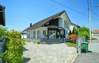 2 Bedroom Amazing Home In Bjelovar - Bjelovar - 2