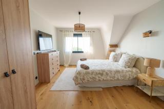 Superb villa with sea view, swimming pool - 3