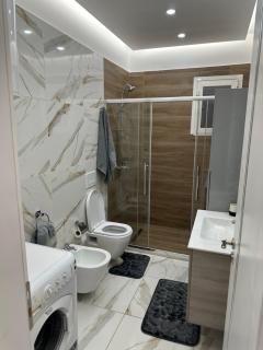 Palm View Luxury Apartment Golem - Golem - 5