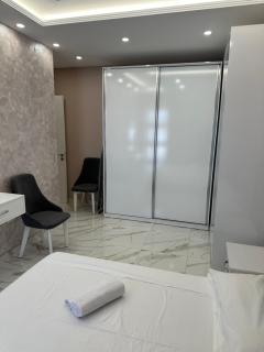 Palm View Luxury Apartment Golem - Golem - 8
