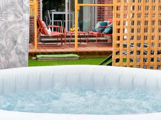 St Stephen's Retreat - Hot Tub & Fire Pit - FREE Parking - Canterbury - 0