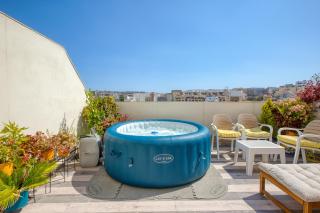 Luxury Penthouse Sea Views Garden Terrace 3 Bed 3 Bath 6 People Hot Tub from 1st of June - Misraħ Il-Barrieri - 8