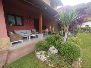 Casa roja - Marrón - 4