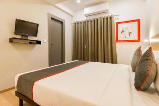 Townhouse South Tukoganj - 0