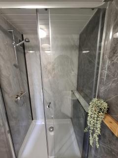 Chalet Julia, Minicamping de Grutte Earen - Burum - 4