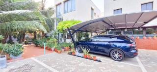 Casa Bianca, OSU, Premium Luxury, Free breakfast, Pool & gym, Restaurant, Airport 15 mins - 4