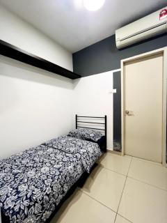 Snazzy Homes at i-City - WiFi TV Box 1 Carpark - Shah Alam - 4