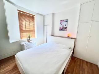 Lovely one bedroom flat SW8 - 4