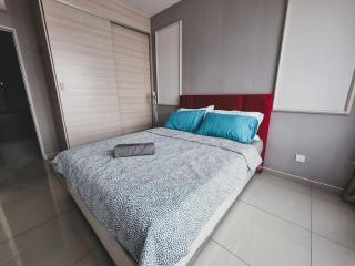 Orion Homes at i-City - WiFi TV Box and 1 Carpark - Shah Alam - 0
