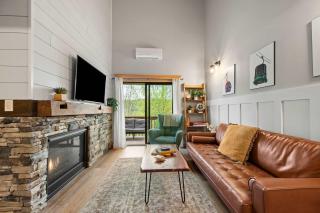 Renovated Ski In Out Condo King Bed Patio Grill - Ellicottville - 0