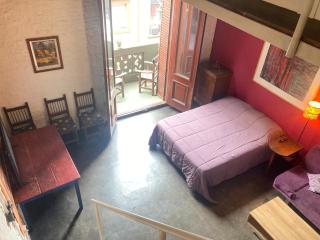 Bohemian Loft in San Telmo with Balcony, Queen size Bed and Round Bathtub - Buenos Aires - 0