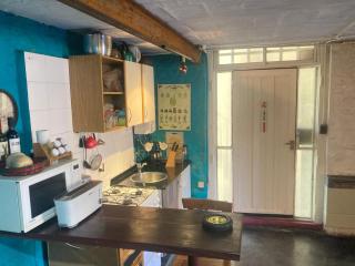 Bohemian Loft in San Telmo with Balcony, Queen size Bed and Round Bathtub - Buenos Aires - 3