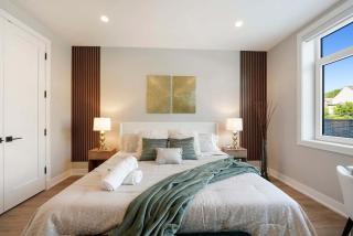 Modern 2BR2BA Condo Free Parking and Balcony - 8