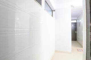 Hotel O Unwind - Nuova Delhi - 0