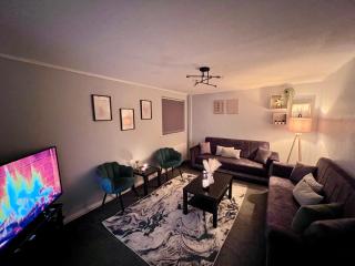 3-Bed Detached House Private Drive for Two Cars - 2