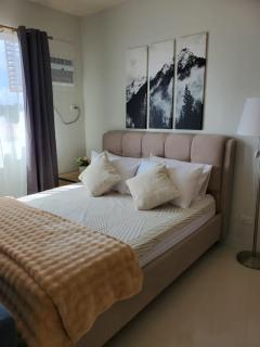 VERDANT by Camella Manors Deluxe Queen Room with Balcony, Gym and Swimming Pool - Puerto Princesa - 3