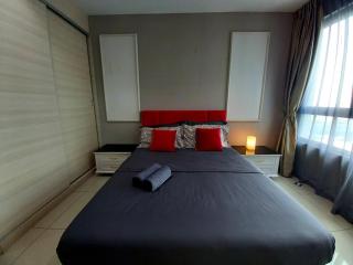 Phenom Homes at i-City - WiFi TV Box 1 Carpark - Shah Alam - 0