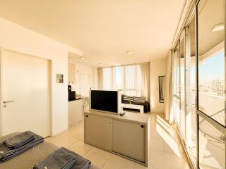 Centrico, IDEAL PARA CONOCER LA CIUDAD, VISTA PANORAMICA, con Piscina Y SEGURIDAD 24HS - 2