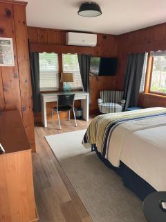 Cape Cod Motor Inn - 9