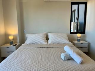 Sencillo, acogedor, piscina, AC - 4