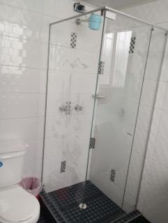 Habitación con baño privado cerca al aeropuerto - 1