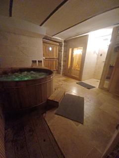 Hébergement insolite avec jacuzzi privatif Millau - Millau - 9