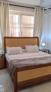 Elegant Zanzibar Apartment in Central Location - Mwanakwerekwe - 4